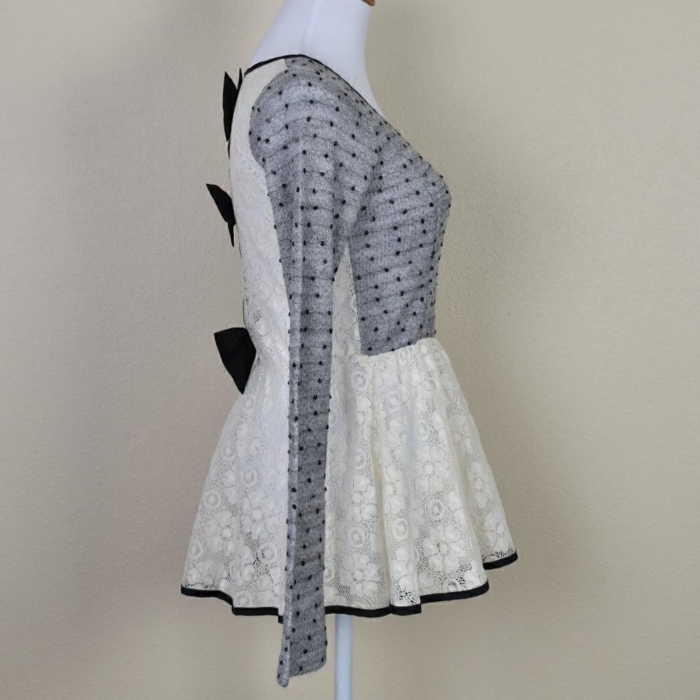 Ryu Bow Back Peplum Lace Top S - Picture 5 of 7